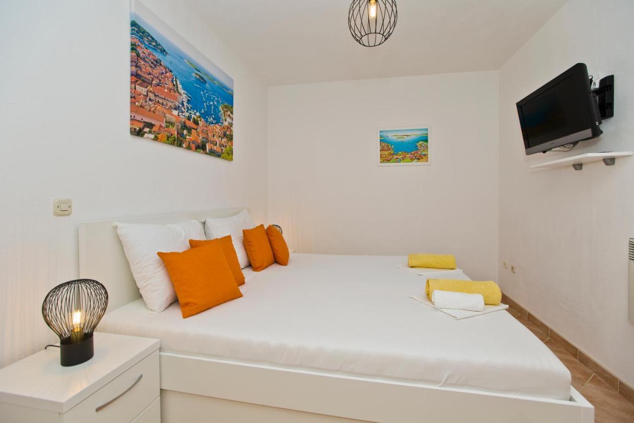 Apartment Zara Hvar Town Esterno foto